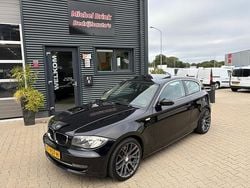 Zwart Gebruikt 2008 BMW 123 Hatchback | € 4.950