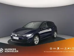 Blauw Gebruikt 2023 VW Golf VIII Business Hatchback | € 29.900 (Eerlijke prijs)