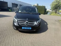 Zwart Gebruikt 2016 Mercedes V220 MPV | € 28.000 (Duur)