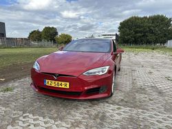Rood Gebruikt 2016 Tesla Model S Hatchback | € 13.000 (Super prijs)