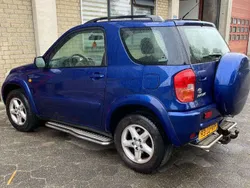 Blauw Gebruikt 2002 Toyota RAV4 Sol SUV | € 3.750 (Eerlijke prijs)
