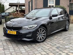 Zwart Gebruikt 2021 BMW 330e M Sport Stationwagen | € 27.555 (Goede deal)