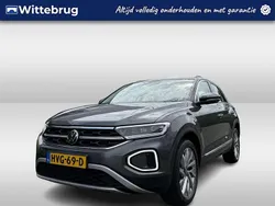 Grijs Gebruikt 2022 VW T-Roc Style SUV | € 31.450 (Eerlijke prijs)