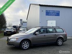 Bruin Gebruikt 2009 Volvo V70 Stationwagen | € 4.499 (Super prijs)