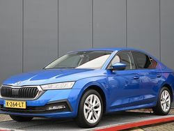 Blauw Gebruikt 2021 Skoda Octavia Business Line Hatchback | € 14.950 (Eerlijke prijs)