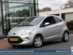 Grijs, metallic lak Gebruikt 2015 Ford Ka Titanium Hatchback | € 6.950 (Iets duurder)