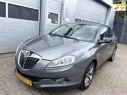 Grijs Gebruikt 2009 Lancia Delta Hatchback | € 2.595 (Eerlijke prijs)