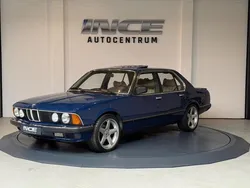 Blauw Gebruikt 1985 BMW 740 Sedan | € 19.950