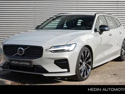 Grijs, metallic lak Gebruikt 2022 Volvo V60 Plus Stationwagen | € 58.995