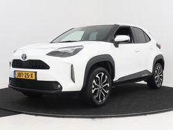 Wit Gebruikt 2022 Toyota Yaris Cross Executive SUV | € 27.950 (Eerlijke prijs)
