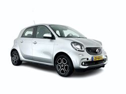Cool silver (grijs metallic) Gebruikt 2019 Smart ForFour Electric Drive Sedan | € 8.945 (Iets duurder)