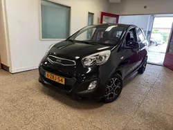 Zwart, metallic lak Gebruikt 2015 Kia Picanto Hatchback | € 8.999 (Eerlijke prijs)