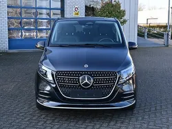 Grijs Gebruikt 2024 Mercedes V300 AMG MPV | € 80.950 (Duur)