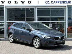 Blauw Gebruikt 2019 Volvo V40 CC Stationwagen | € 19.950 (Eerlijke prijs)