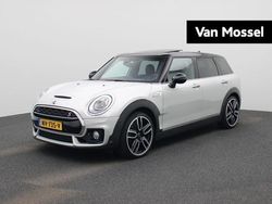 Wit Gebruikt 2017 Mini Cooper Clubman Business Stationwagen | € 24.940 (Iets duurder)