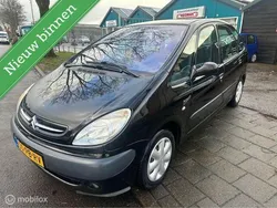Zwart Gebruikt 2004 Citroën Xsara Picasso Exclusive MPV | € 1.450 (Iets duurder)