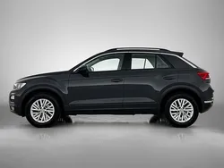 Grijs Gebruikt 2020 VW T-Roc Style SUV | € 14.990 (Eerlijke prijs)