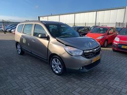 Bruin Gebruikt 2013 Dacia Lodgy Prestige MPV | € 1.750