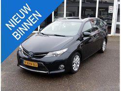 Grijs Gebruikt 2014 Toyota Auris Touring Sports Stationwagen | € 12.450 (Eerlijke prijs)