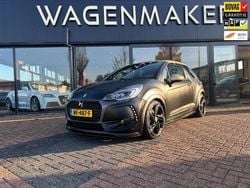 Zwart (metallic) Gebruikt 2017 DS Automobiles DS3 Performance Black Special Hatchback | € 11.450