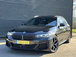 Zwart Gebruikt 2021 BMW 520 Executive Stationwagen | € 29.950 (Goede deal)