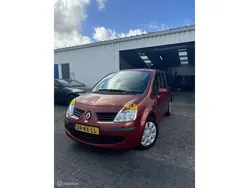 Rood Gebruikt 2005 Renault Modus Dynamique MPV | € 950 (Goede deal)