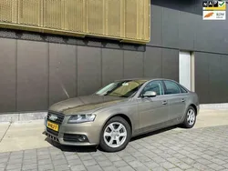 Beige Gebruikt 2010 Audi A4 Business Sedan | € 6.999 (Eerlijke prijs)