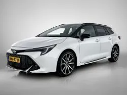 Wit metallic Gebruikt 2023 Toyota Corolla Plus Stationwagen | € 38.445 (Eerlijke prijs)