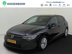 Zwart Gebruikt 2022 VW Golf VIII Life Hatchback | € 21.450 (Goede deal)