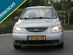 Grijs Gebruikt 2006 Kia Carens LX MPV | € 1.499