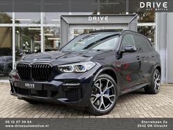 Zwart Gebruikt 2022 BMW X5 M Sport SUV | € 63.900 (Eerlijke prijs)