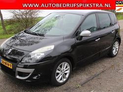 Zwart Gebruikt 2010 Renault Scénic III MPV | € 2.999 (Eerlijke prijs)