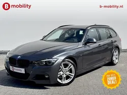 Grijs Gebruikt 2019 BMW 318 M Sport Stationwagen | € 22.995 (Eerlijke prijs)