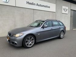 Grijs (metallic) Gebruikt 2010 BMW 318 M Sport Stationwagen | € 9.950 (Iets duurder)