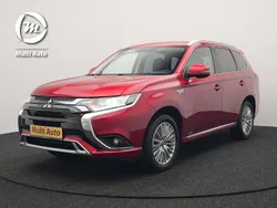 Rood Gebruikt 2020 Mitsubishi Outlander P-HEV Intense SUV | € 22.420 (Goede deal)