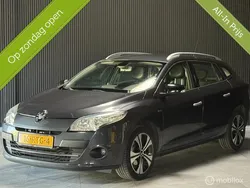 Grijs Gebruikt 2011 Renault Mégane GrandTour Bose Edition Stationwagen | € 5.999 (Eerlijke prijs)