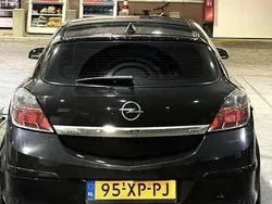 Zwart Gebruikt 2007 Opel Astra GTC Coupé | € 2.500 (Duur)
