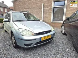 Grijs, metallic lak Gebruikt 2003 Ford Focus Stationwagen | € 345 (Goede deal)