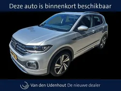 Grijs, metallic lak Gebruikt 2020 VW T-Cross Style SUV | € 23.990 (Eerlijke prijs)
