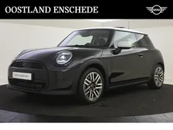 Zwart Gebruikt 2024 Mini Cooper Classic Hatchback | € 31.750 (Duur)