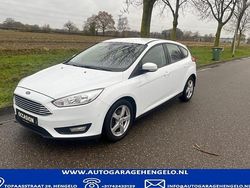 Wit Gebruikt 2015 Ford Focus Titanium Hatchback | € 6.995 (Goede deal)