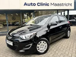 Zwart Gebruikt 2013 Hyundai i20 Hatchback | € 5.945 (Eerlijke prijs)