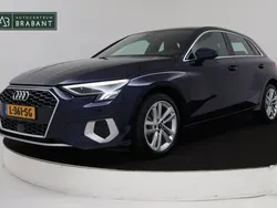 Blauw Gebruikt 2021 Audi A3 Sportback Advanced Hatchback | € 18.945 (Eerlijke prijs)
