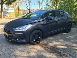 Zwart Gebruikt 2015 Citroën DS5 So Chic Hatchback | € 11.999