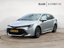 Grijs Gebruikt 2020 Toyota Corolla Style Stationwagen | € 22.540 (Eerlijke prijs)