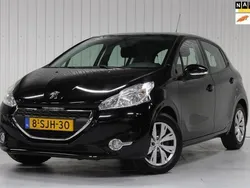 Zwart Gebruikt 2013 Peugeot 208 Hatchback | € 3.950 (Iets duurder)