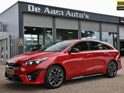Rood Gebruikt 2024 Kia ProCeed GT-Line Hatchback | € 31.750 (Super prijs)