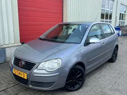 Grijs Gebruikt 2009 VW Polo Hatchback | € 3.250 (Eerlijke prijs)