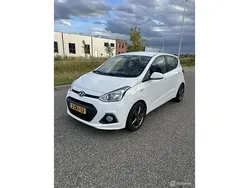 Wit Gebruikt 2015 Hyundai i10 Comfort Hatchback | € 5.400 (Eerlijke prijs)