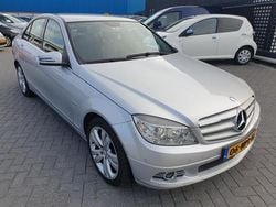 Grijs Gebruikt 2010 Mercedes C180 Avantgarde Sedan | € 5.299 (Goede deal)